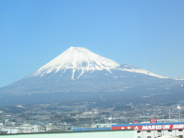 新幹線から見た富士山